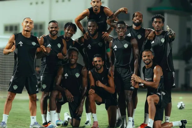 الأهلي يلتقي بيراميدز وعينه على اللقب العالمي (النادي الأهلي) 