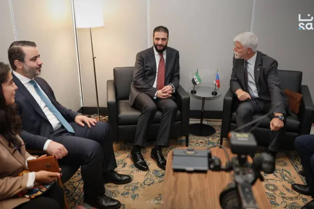 الرئيس أحمد الشرع يجتمع برئيس جمهورية التشيك بيتر بافيل في نيويورك (سانا)