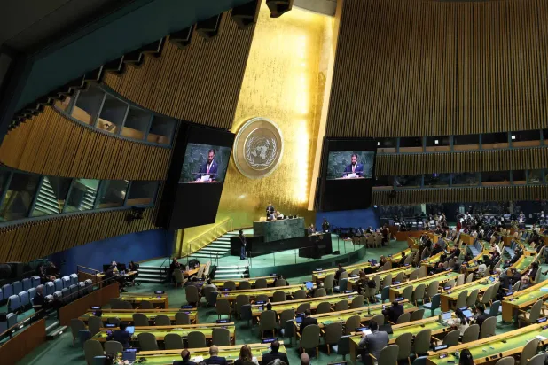 كلمة الرئيس السوري أحمد الشرع أمام اجتمع قادة العالم في الجمعية العامة للأمم المتحدة بنيويورك الأربعاء (أ.ف.ب)