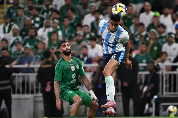 بيراميدز كان الأقوى حضورا في المواجهة الكبرى (تصوير: علي خمج)