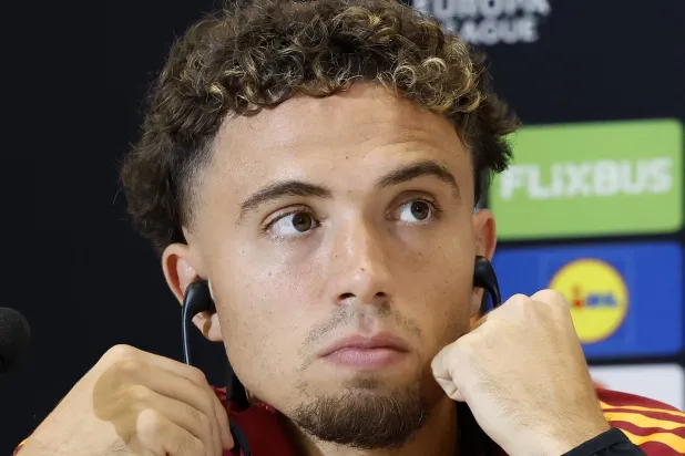 نائل العيناوي (إ.ب.أ)