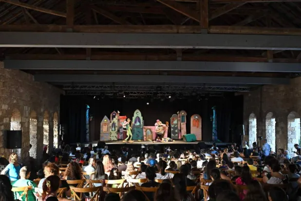 الجمهور الجبيلي يكتشف خشبة لا تحتاج رحلة إلى العاصمة (صدى المسرح)