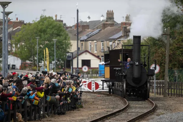 بريطانيا تحتفل بميلاد القطارات (أ.ف.ب)