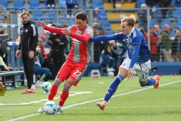 التعادل حسم مواجهة كومو وكريمونيزي (إ.ب.أ)