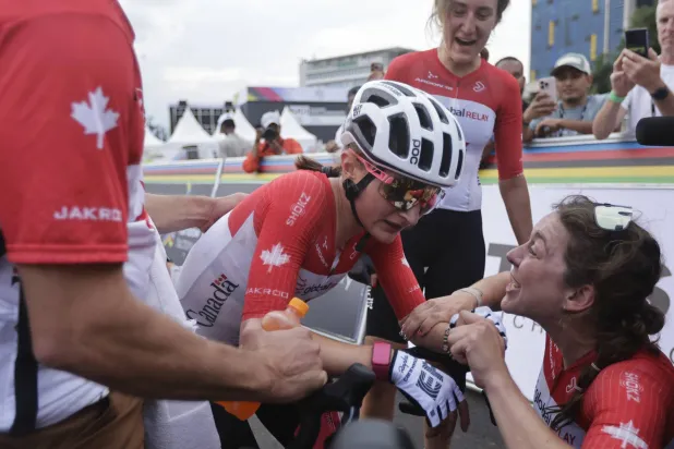 الكندية ماغدلين فاليير بطلة العالم في الدراجات (إ.ب.أ)
