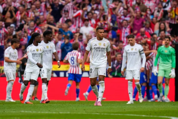 قبل الخماسية… كان ريال مدريد يسير بخطى ثابتة مع مدربه الجديد تشابي ألونسو (أ.ب)