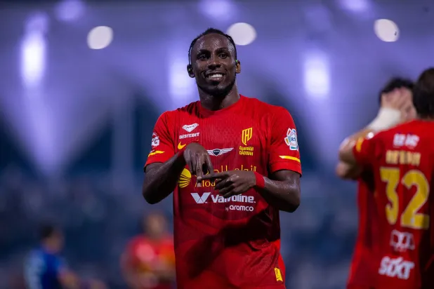  كينونيس محتفلا بهدف الفوز (تصوير: عيسى الدبيسي)