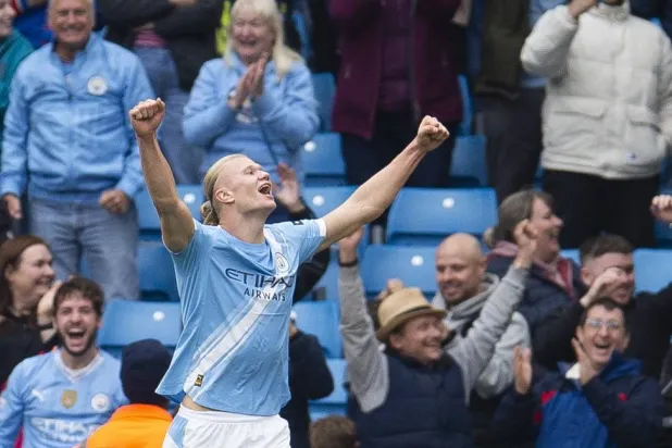 هالاند محتفلاً بعد المباراة (إ.ب.أ)