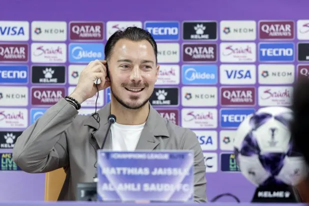 يايسله خلال المؤتمر الصحافي (النادي الأهلي)