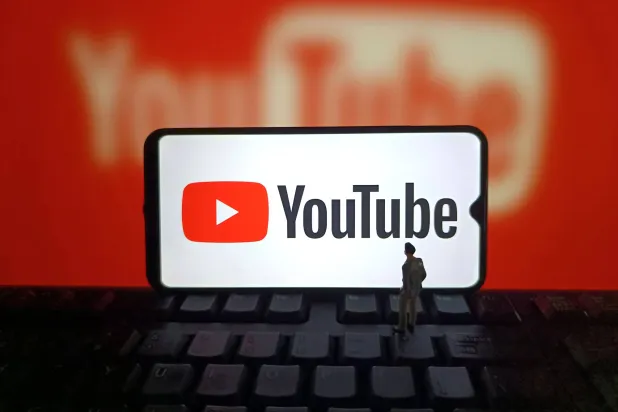 الذكاء الاصطناعي ينافس صناع المحتوى عبر «يوتيوب»