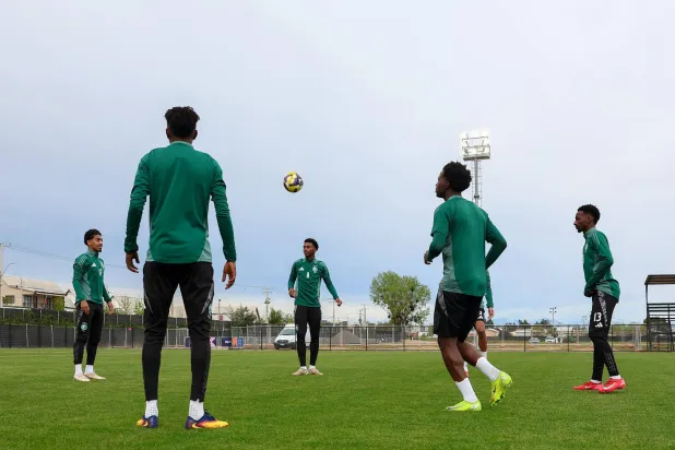 الأخضر يقص شريط مبارياته المونديالية أمام كولومبيا (المنتخب السعودي)