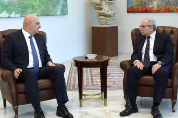 رهان لبناني على تدخل عون لإنقاذ استحقاق الانتخابات النيابية