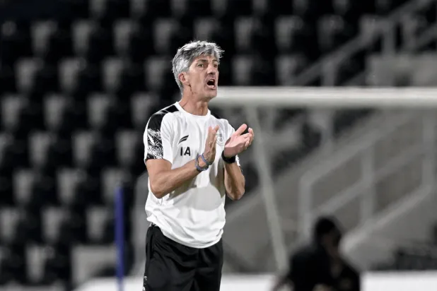 ألغواسيل قال إنه يعمل على زراعة عقلية المنافسة على كل البطولات في ذهن اللاعبين (نادي الشباب) 