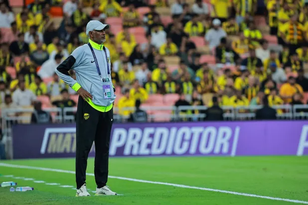 حسن خليفة مدرب فريق الاتحاد (تصوير: محمد المانع) 