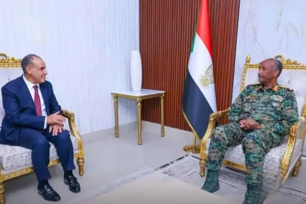 البرهان يبحث مع وزير الخارجية المصري جهود إنهاء الحرب في السودان