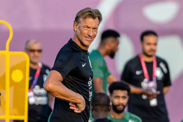 رينارد في مهمة مصيرية مع الأخضر (إ.ب.أ)