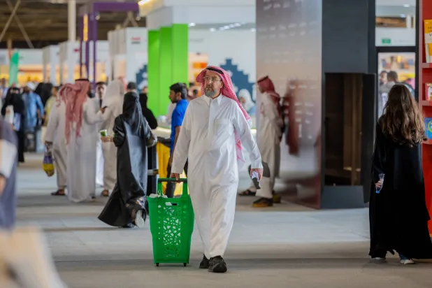 يُقام تحت شعار «الرياض تقرأ» (هيئة الأدب)