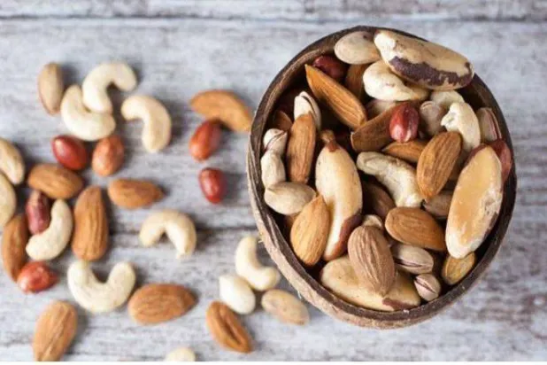 عزز وجبتي الغداء والعشاء بالأطعمة الغنية بالمغنسيوم (أرشيفية - رويترز)