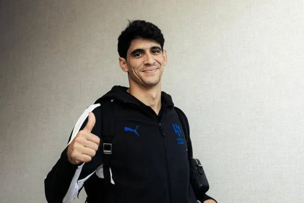 الهلال يقترب من حسم ملف بونو