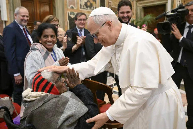 البابا ليو خلال مناسبة في الفاتيكان يوم 3 أكتوبر (إ.ب.أ)