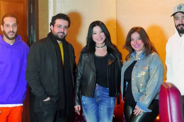 غادة رجب: لن أطرق باب أحد للغناء في الحفلات