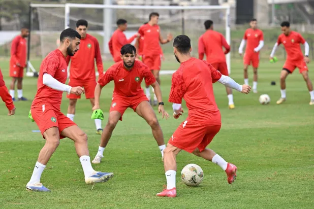 المنتخب المغربي المشارك في كأس العرب لكرة القدم سيخوض مباراتين وديتين أمام نظيريه المصري والكويتي (الاتحاد المغربي لكرة القدم)