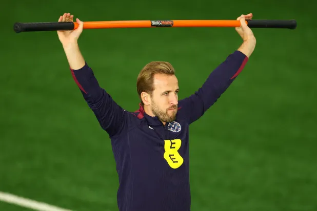 المهاجم هاري كين (رويترز)