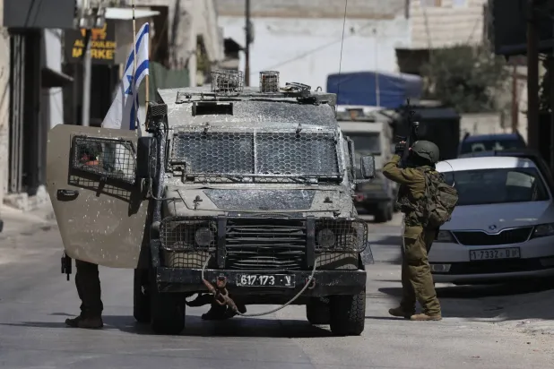 وفاة معتقل فلسطيني في سجن إسرائيلي بعد نقله للمستشفى