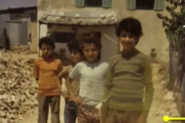 صورة عرضها د. عمر ياغي خلال محاضرته باستوكهولم عندما كان صبياً في عمّان (الأول من اليمين)