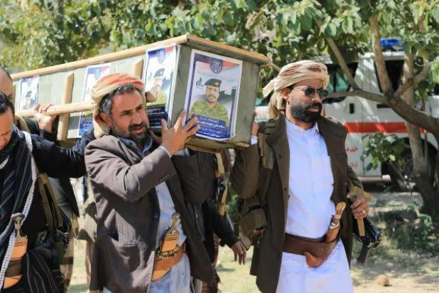 الحوثيون استغلوا الحرب في غزة للزج بآلاف المقاتلين إلى الجبهات (إكس)