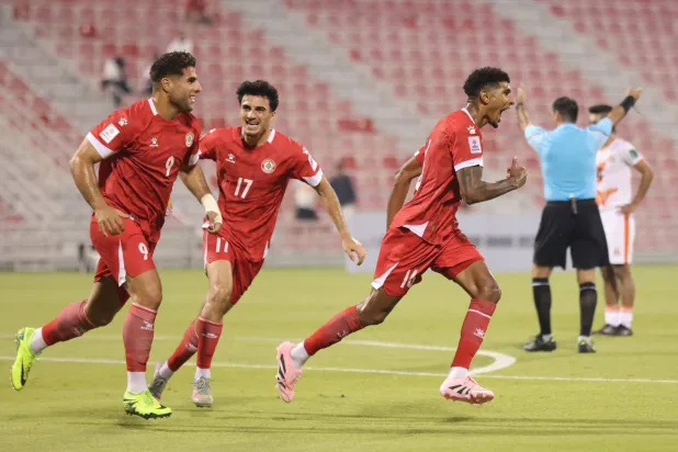 وليد شور محتفلاً بهدفه في مرمى بوتان (منتخب لبنان)