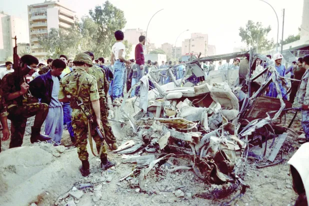 1989'da René Moawad'ın ölümüne yol açan patlamanın ardından yaşananlar (Getty)