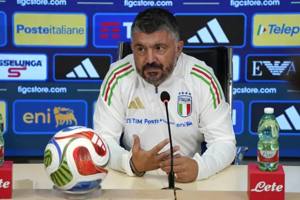 جينارو غاتوزو المدير الفني للمنتخب الإيطالي (أ.ب)