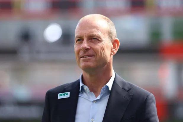 الدنماركي ياس ثوروب المدير الفني الجديد لفريق الأهلي المصري (رويترز)