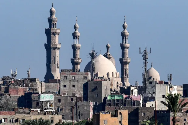 «ستاندرد آند بورز» ترفع التصنيف الائتماني لمصر إلى «بي» مدعوماً بالإصلاحات