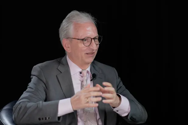 أكّد السفير الألماني أن اليمن بحاجة إلى حكومة قوية وموحّدة (تصوير: تركي العقيلي)