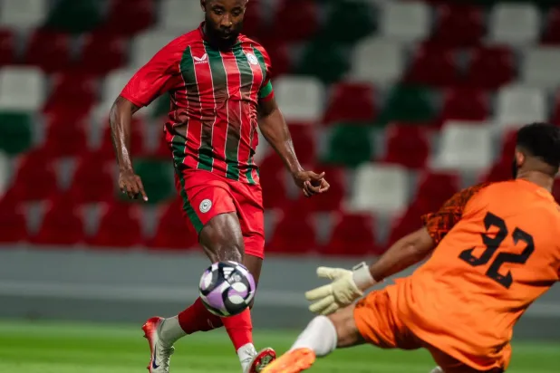 من مباراة الاتفاق الودية الأخيرة أمام العيون (نادي الاتفاق)