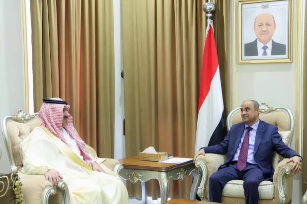 Prime Minister Salem Bin Braik during his meeting with the Saudi Ambassador to Yemen, Mohammed Al-Jaber, following the announcement of Saudi support for Yemen (Asharq Al-Awsat)
