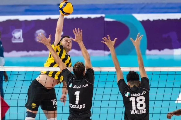 الهلال يهزم الاتحاد ويحجز مقعده في نهائي الاتحاد السعودي لكرة الطائرة (الشرق الأوسط)