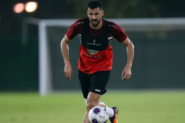 أيمن حسين خلال التدريبات (الاتحاد العراقي)