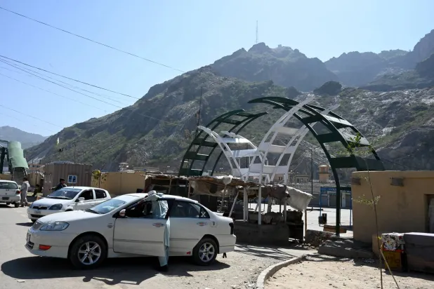 مقتل 12 مدنياً في مواجهات عند الحدود الأفغانية مع باكستان