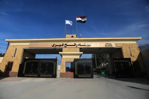 توقعات بإعادة فتح معبر رفح بين غزة ومصر أمام المسافرين غداً