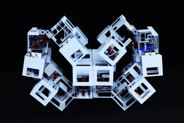 نموذج جرى تطويره وفق دراسة سابقة للفريق البحثي (جي ين - جامعة ولاية كارولينا الشمالية)