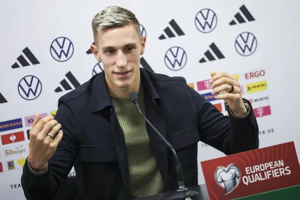 مدافع دورتموند نيكو شلوتربيك (د.ب.أ)