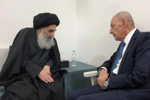 عکسی آرشیوی از وبسایت آیتالله سیستانی در زمان دیدار او با نبیه بری، رئیس مجلس لبنان، در آوریل ۲۰۱۹