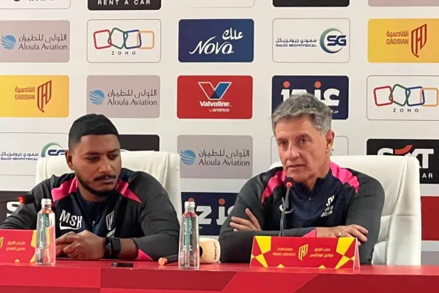 الإسباني ميشيل غونزاليس المدير الفني لفريق القادسية (الشرق الأوسط)