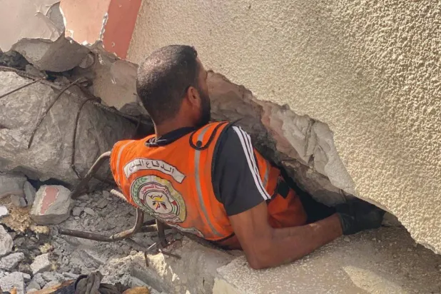 مسعفون أتراك ينتظرون سماح إسرائيل بدخولهم قطاع غزة