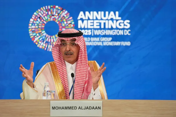 الجدعان: الاقتصاد العالمي يمر بـ«تحول عميق» يخلق فرصاً وتحديات في الوقت نفسه