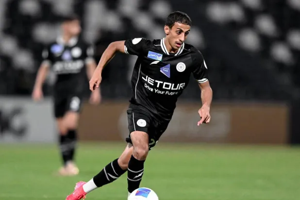 لاعب نادي الشباب همام الهمامي (نادي الشباب).