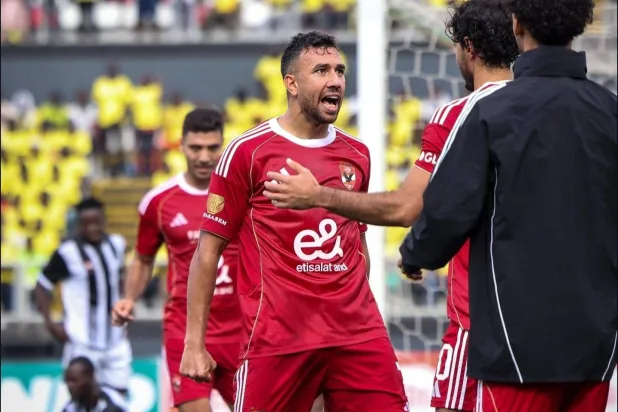 فرحة لاعبي الأهلي بهدف الفوز على إيغل نوار (النادي الأهلي)